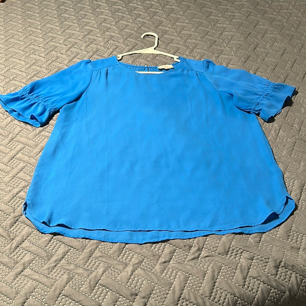 Loft Ladies Blue Dress Shirt, EUC, Size Medium